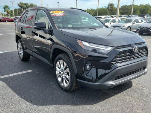2022 Toyota RAV4 XLE Premium