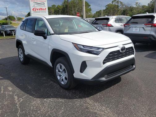 2025 Toyota RAV4 LE