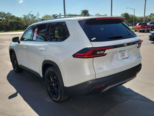 2025 Toyota Grand Highlander Platinum