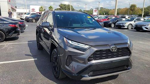 2025 Toyota RAV4 Hybrid SE