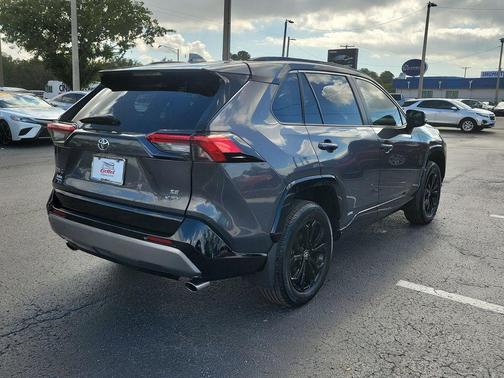 2025 Toyota RAV4 Hybrid SE