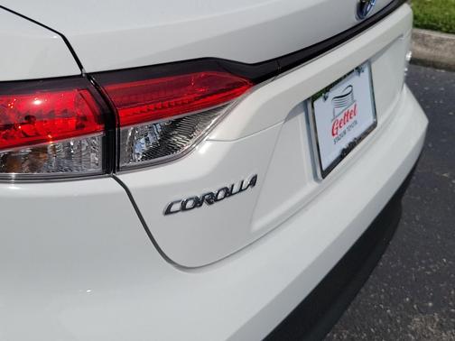 2025 Toyota Corolla Hybrid SE