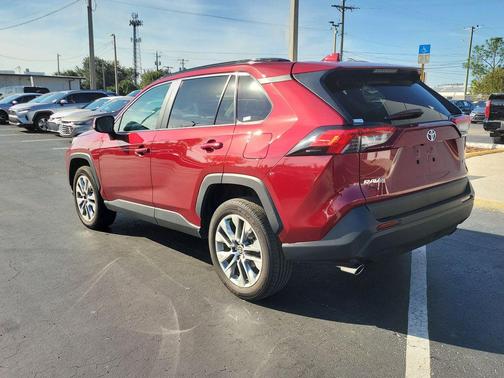 2023 Toyota RAV4 XLE Premium