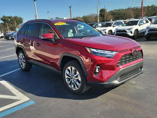 2023 Toyota RAV4 XLE Premium