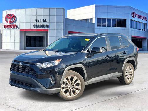 2020 Toyota RAV4 XLE Premium