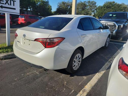 2018 Toyota Corolla LE
