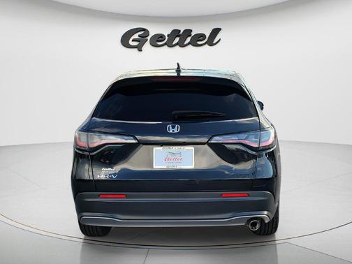 Crystal Black Pearl 2025 Honda HR-V 2WD Sport