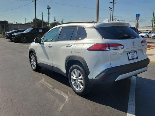 2022 Toyota Corolla Cross LE