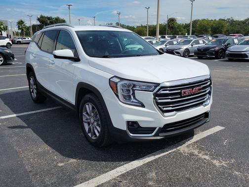 2023 GMC Terrain SLT