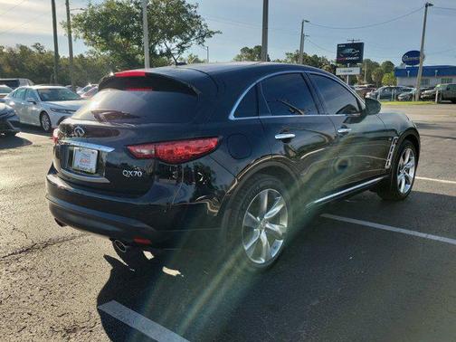2016 INFINITI QX70 Base
