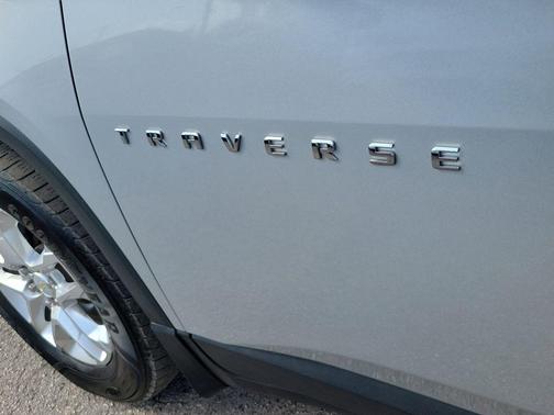 2018 Chevrolet Traverse LS