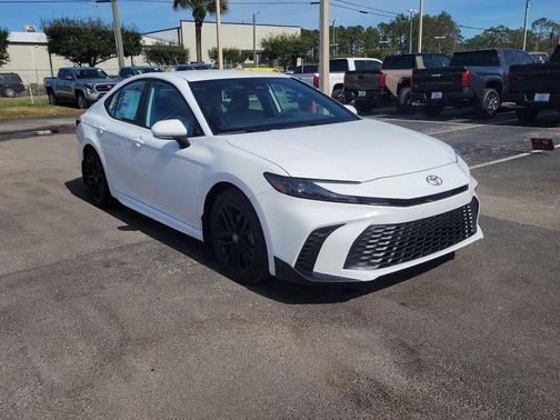 2026 Toyota Camry SE