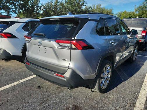 2021 Toyota RAV4 XLE Premium