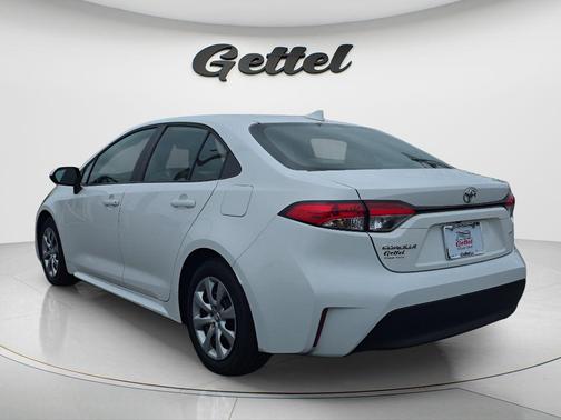 Ice Cap 2024 Toyota Corolla LE