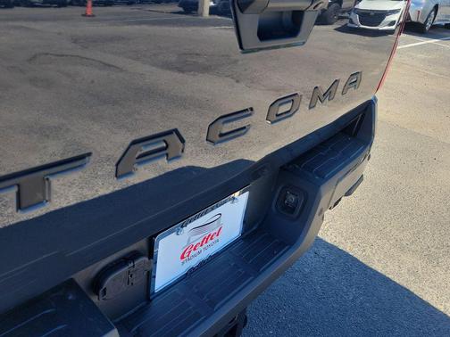 2025 Toyota Tacoma TRD Off Road