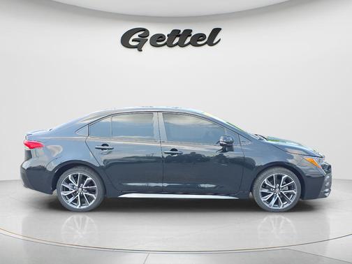 Black Sand Pearl 2022 Toyota Corolla SE