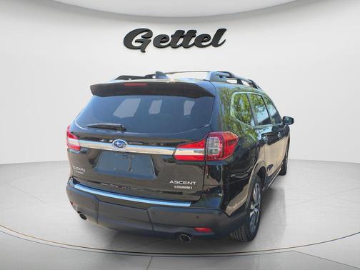 Crystal Black Silica 2022 Subaru Ascent Touring 7-Passenger