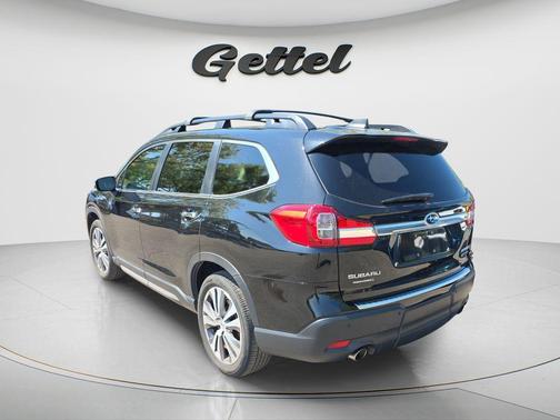Crystal Black Silica 2022 Subaru Ascent Touring 7-Passenger