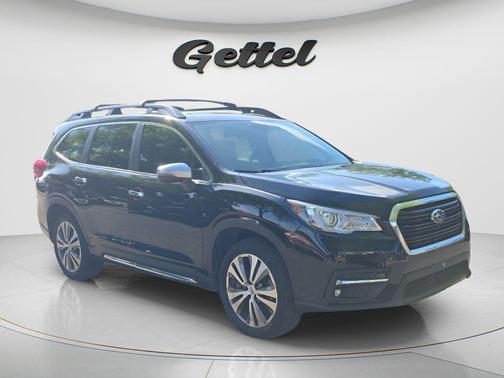 Crystal Black Silica 2022 Subaru Ascent Touring 7-Passenger