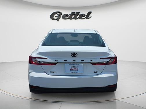 Ice Cap 2026 Toyota Camry LE