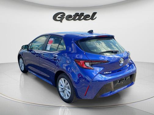 Blue Crush Metallic 2026 Toyota Corolla SE