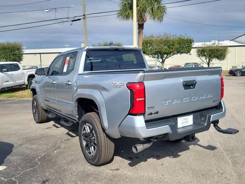 2025 Toyota Tacoma Hybrid TRD Sport