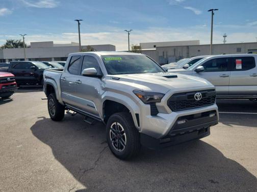 2025 Toyota Tacoma Hybrid TRD Sport