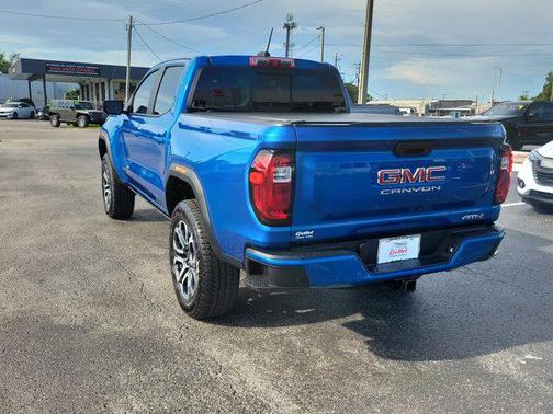 2023 GMC Canyon AT4
