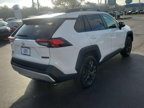 2023 Toyota RAV4 Adventure