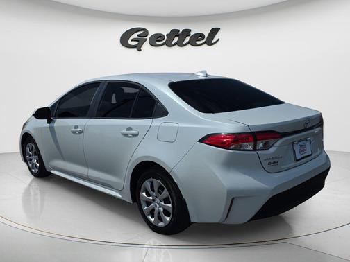 Wind Chill Pearl 2026 Toyota Corolla LE