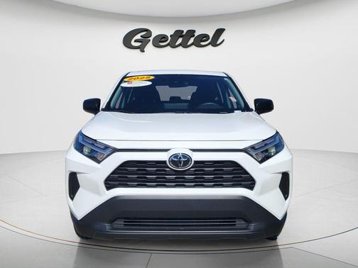 Ice Cap 2025 Toyota RAV4 LE