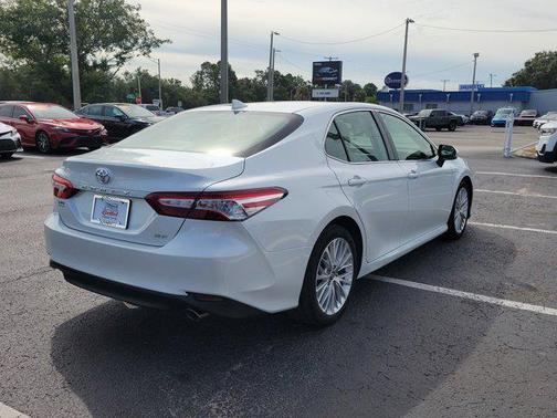 2019 Toyota Camry XLE