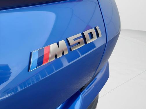 2020 BMW X6 M50i