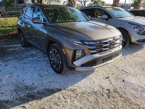 2025 Hyundai TUCSON Hybrid Limited
