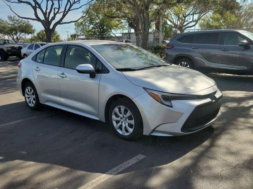 2023 Toyota Corolla Hybrid SE
