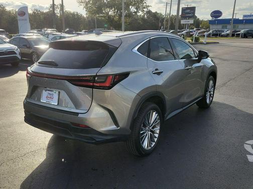 2025 Lexus NX 350h Premium