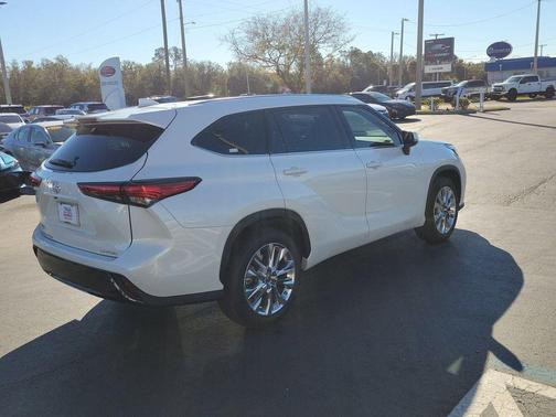 2023 Toyota Highlander Limited