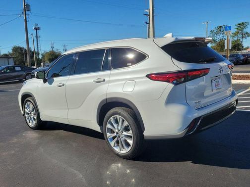 2023 Toyota Highlander Limited