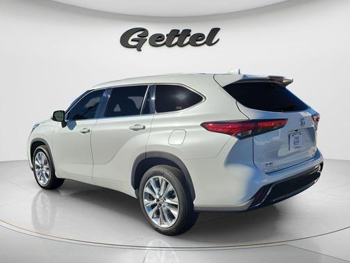 2023 Toyota Highlander Limited