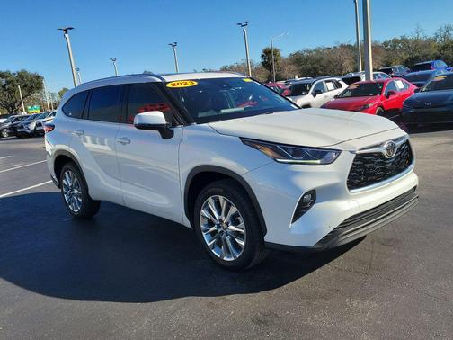 2023 Toyota Highlander Limited