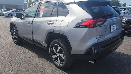 2025 Toyota RAV4 Hybrid SE