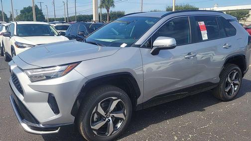 2025 Toyota RAV4 Hybrid SE