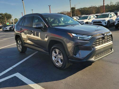 2024 Toyota RAV4 XLE