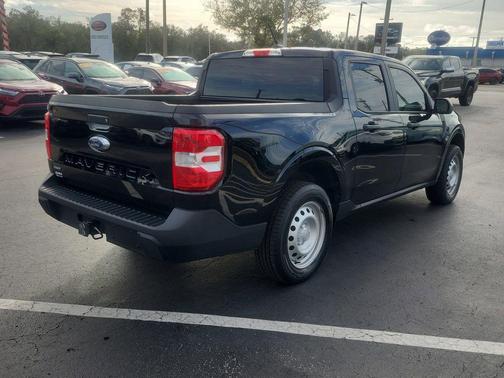 2022 Ford Maverick XL