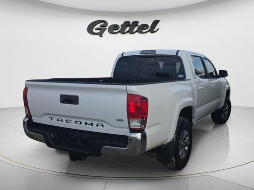 Super White 2017 Toyota Tacoma SR5