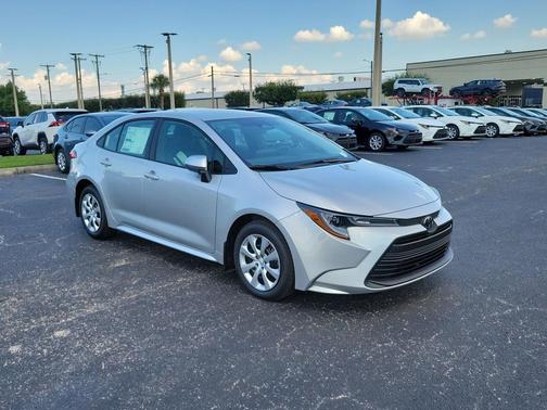 2025 Toyota Corolla LE