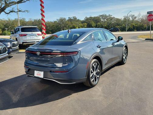 2026 Toyota Crown XLE