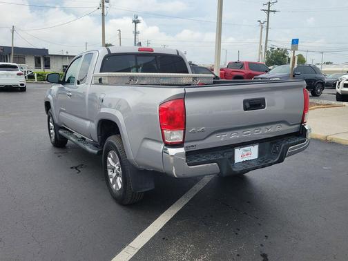 2017 Toyota Tacoma SR5