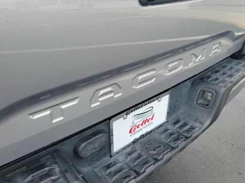 2017 Toyota Tacoma SR5