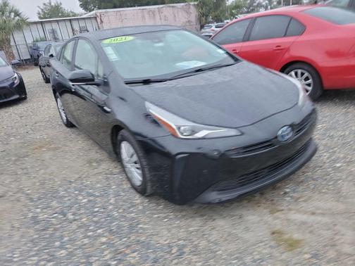 2021 Toyota Prius XLE